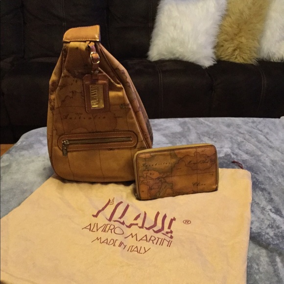 Alviero Martini 1A Classe - Picture 1 of 5